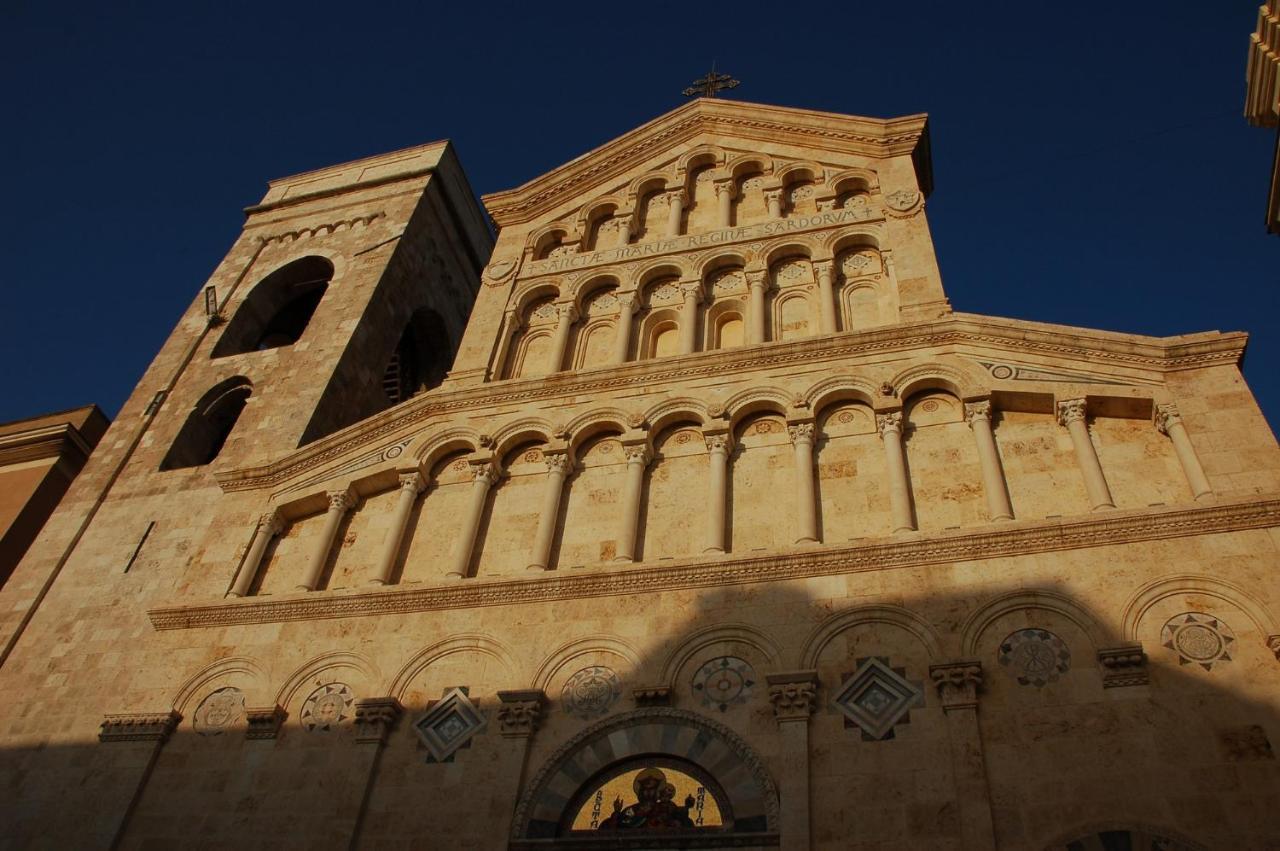 Al Duomo Di Cagliari Hotel Exterior foto